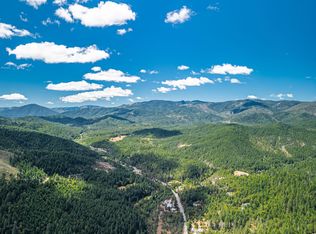 222 Wonder Ln, Wilderville, OR 97543