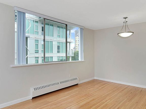 4th image of 1750 Davie St #1206