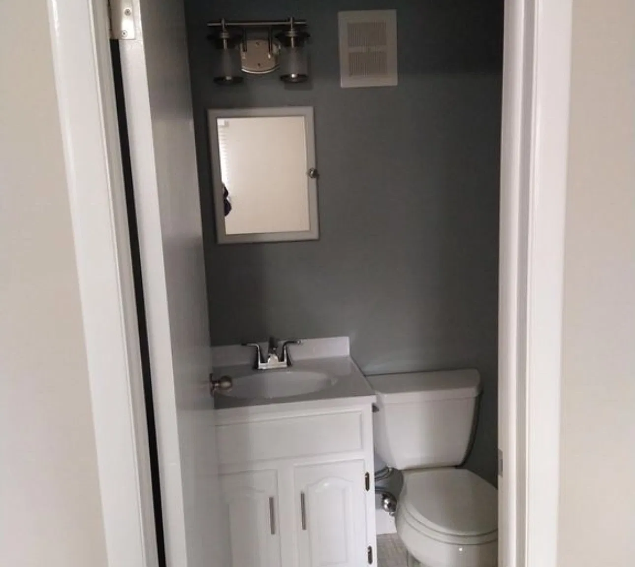 946 N Adams Rd — Photo 4