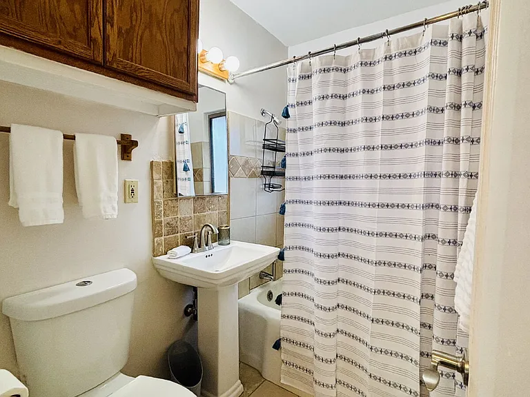 4135 E Bellevue St #1 — Photo 14