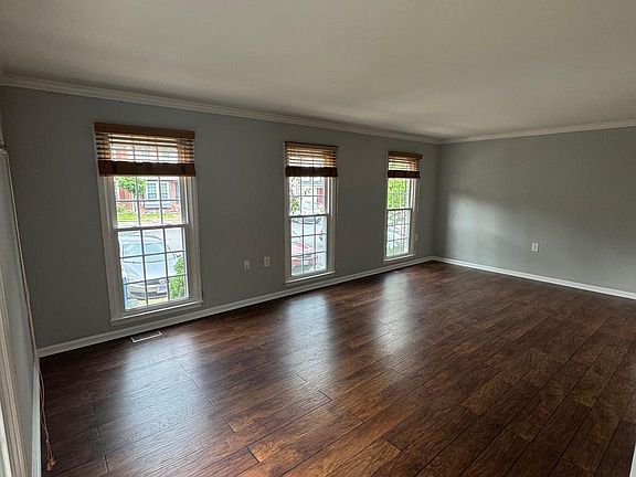 4th image of 3025 Bromley Ct