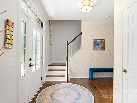 2nd image of 9049 Salford Ct