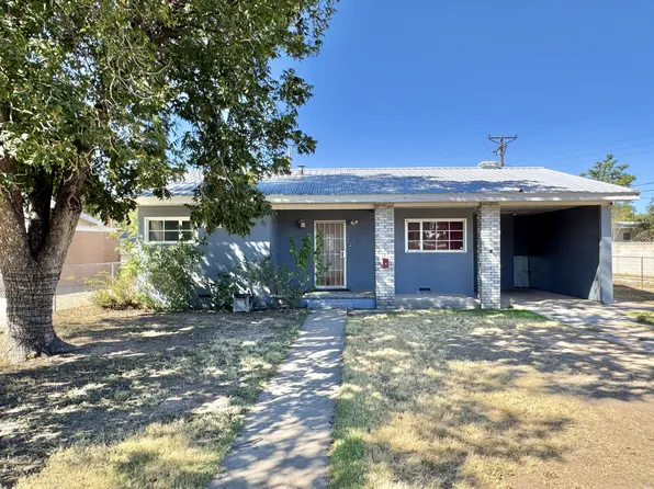 1021 Birch Ln, Carlsbad, NM 88220