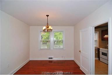 Spacious Dining Room