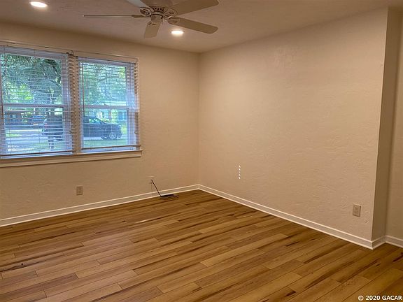 4th image of 1014 NW 15th Ave