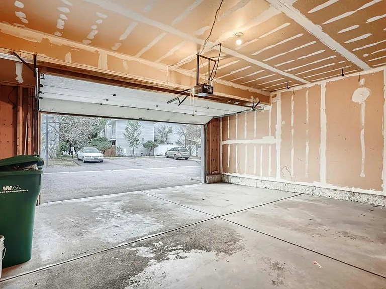 2528 S Vaughn Way #D — Photo 21
