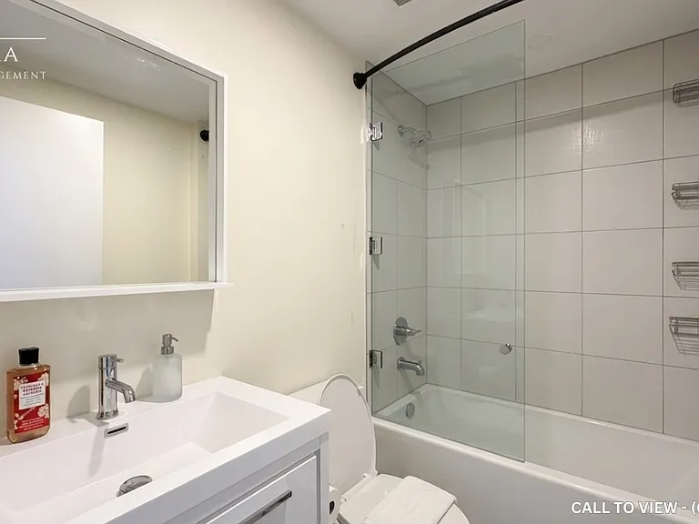 212 King William St #401 — Photo 7