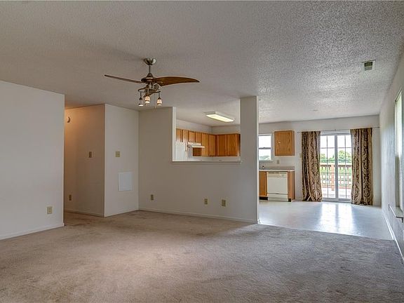 3rd image of 1714 Sonesta Way