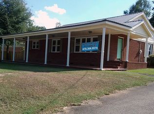 416 E Broad St, Louisville, GA 30434
