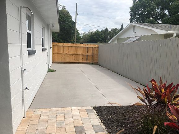5th image of 5046 31st Ave N