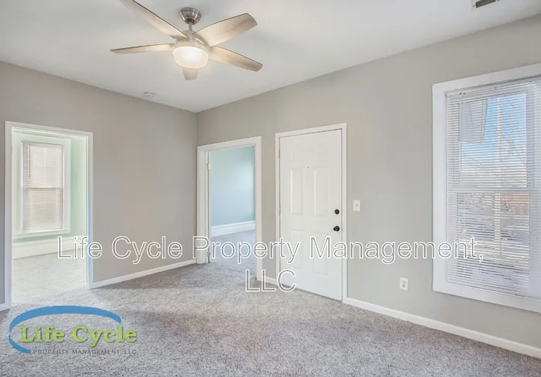 160 Carrier St NE #2 — Photo 14