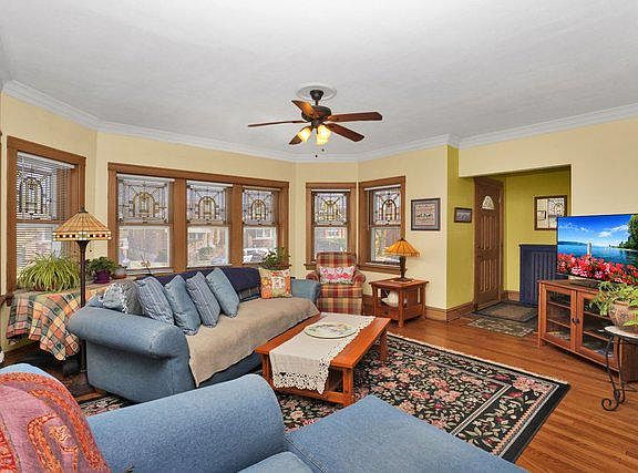 3rd image of 2510 Oak Park Ave