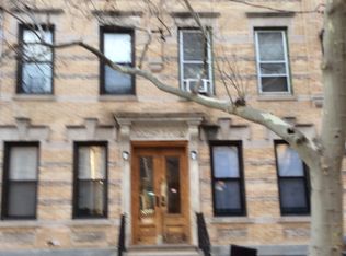 20-31 Gates Ave., Ridgewood, NY 11385