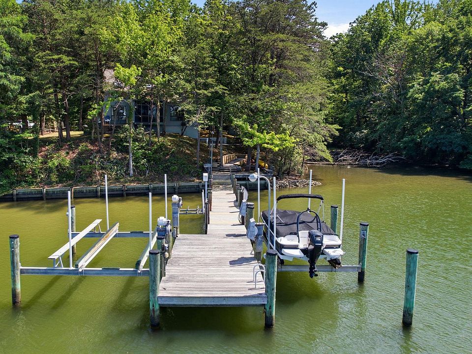 1st image of 13127 Harbor Ln