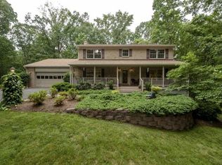 6414 Chapel View Rd, Clifton, VA 20124