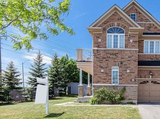 3825 Bloomington Cres, Mississauga, ON L5M0A3