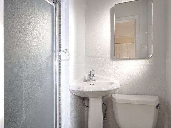2nd image of 249 Duboce Ave APT 8