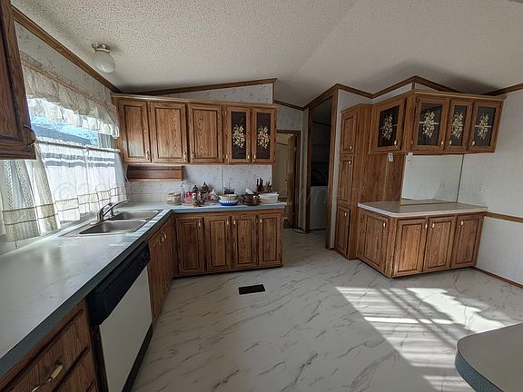4th image of 218 Olita Dr
