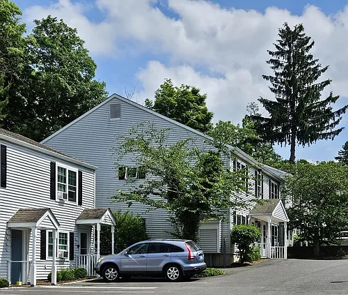 12 Grove St #C Photo 1