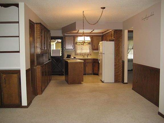 2nd image of 7358 Pinegrove Dr