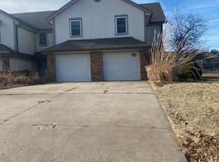 316 S Sunrise Dr, Raymore, MO 64083