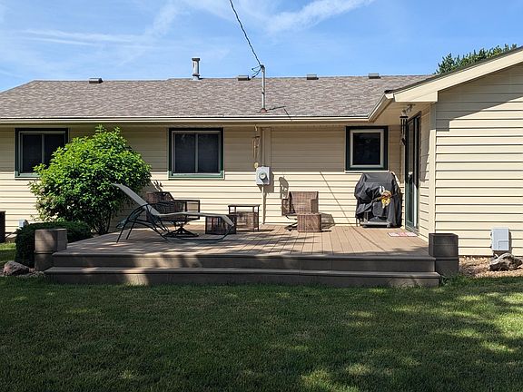 3rd image of 1111 Skylark Ln