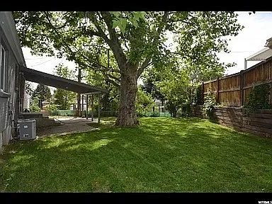 1795 E Gunderson Ln — Photo 25