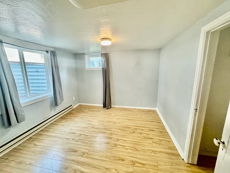 1617 6th Ave #B — Photo 6