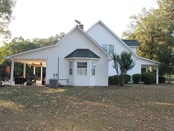 4th image of 410 McLelland Rd