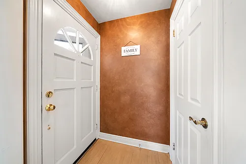 38 Carlson Ct #1 Photo 1