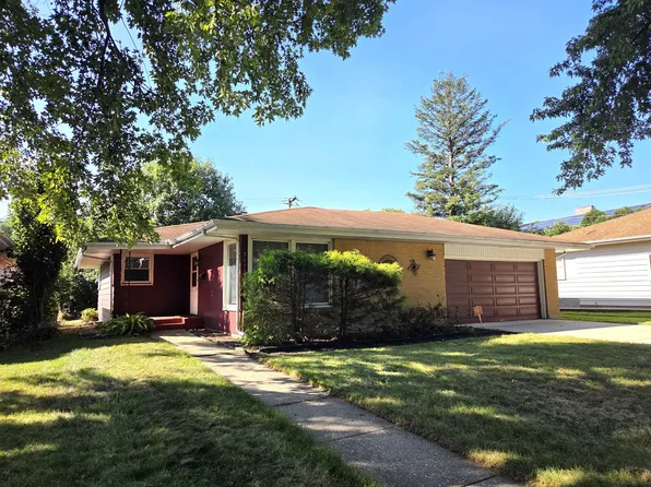 3415 Corbridge Ln, Rockford, IL 61107
