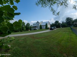 235 Flushing Meadows Dr, Rineyville, KY 40162