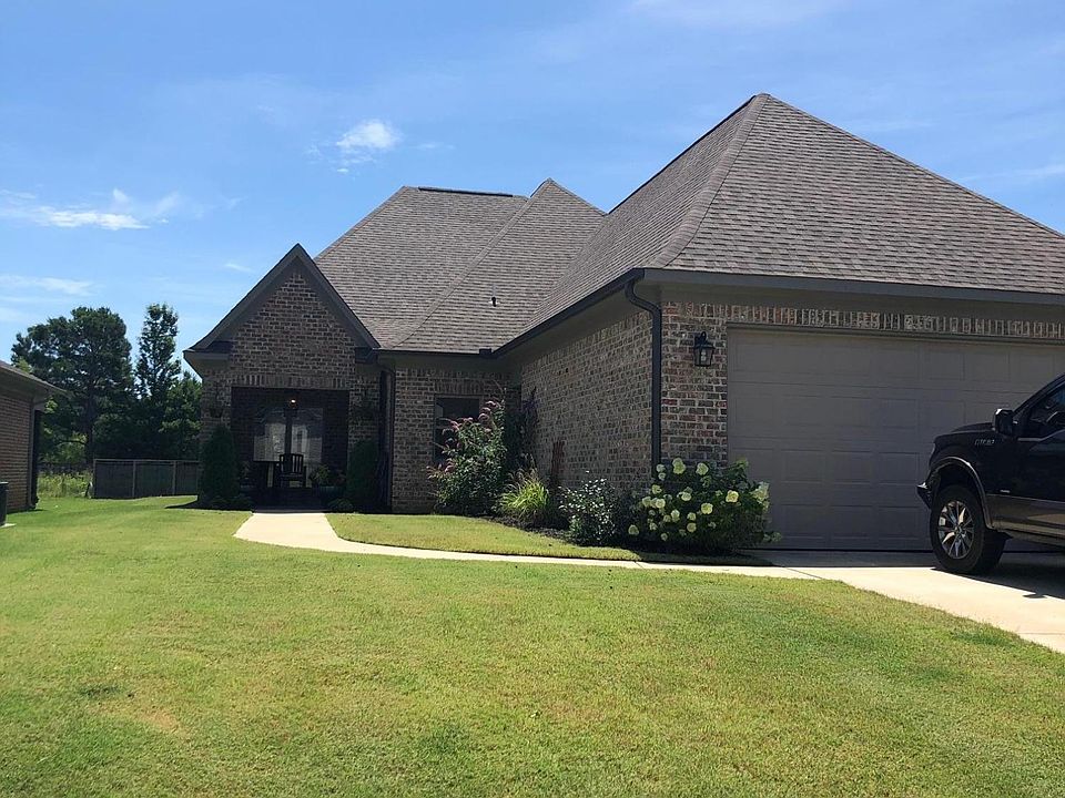 2nd image of 106 Clermont Ct