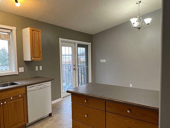 4th image of 107 Aerial Cres