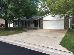 1402 S Pecos Ave, Columbia, MO 65201