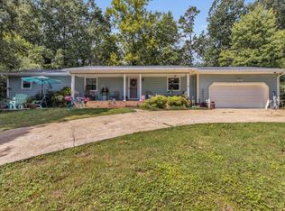 9322 Seasons Dr, Chattanooga, TN 37421