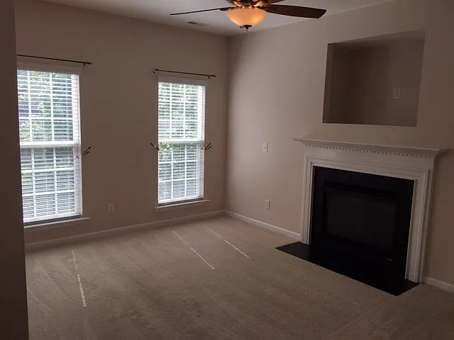 255 Joshua Glen Ln — Photo 9