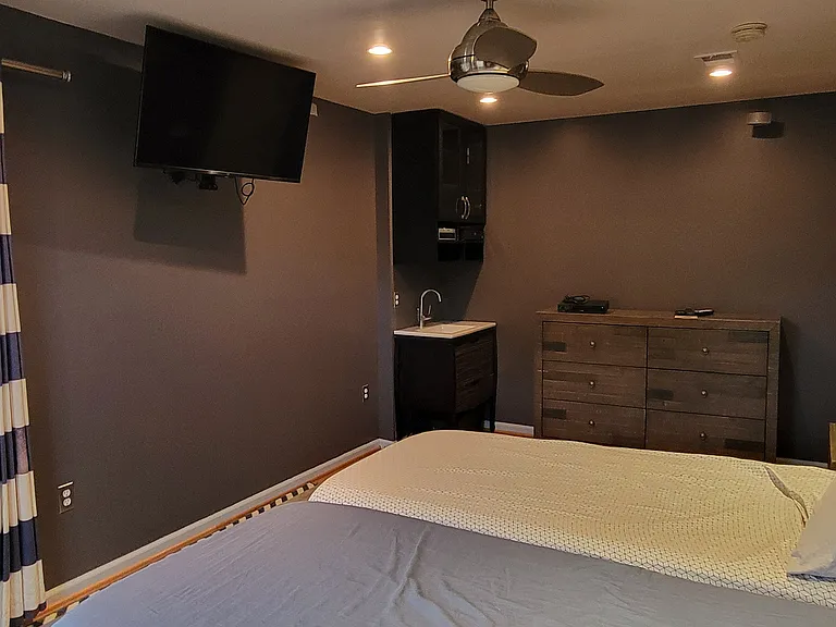 21381 Maidsville Ct — Photo 7