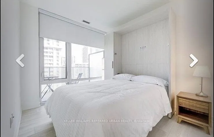 501 Yonge St #805 — Photo 3