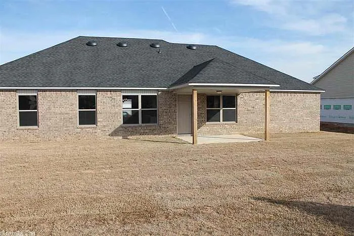 159 Harvick Cir — Photo 3