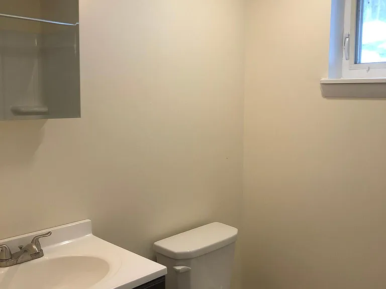 Main floor full bath