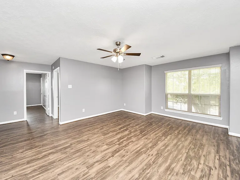 19215 Terra Forest Ct — Photo 27