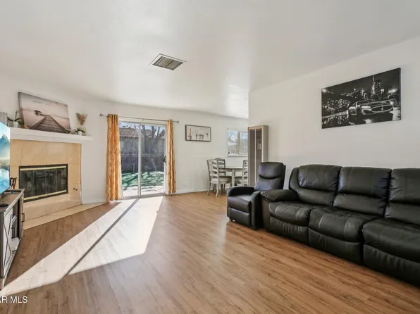 546 E Nugent St, Lancaster, CA 93535