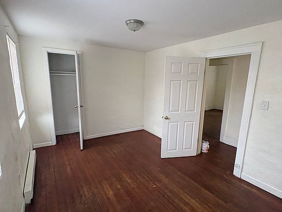 3rd image of 2510 Delaware Ave NW
