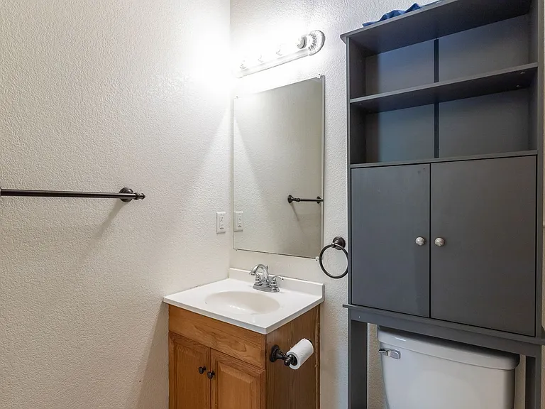 3310 Silver Oaks Dr — Photo 14