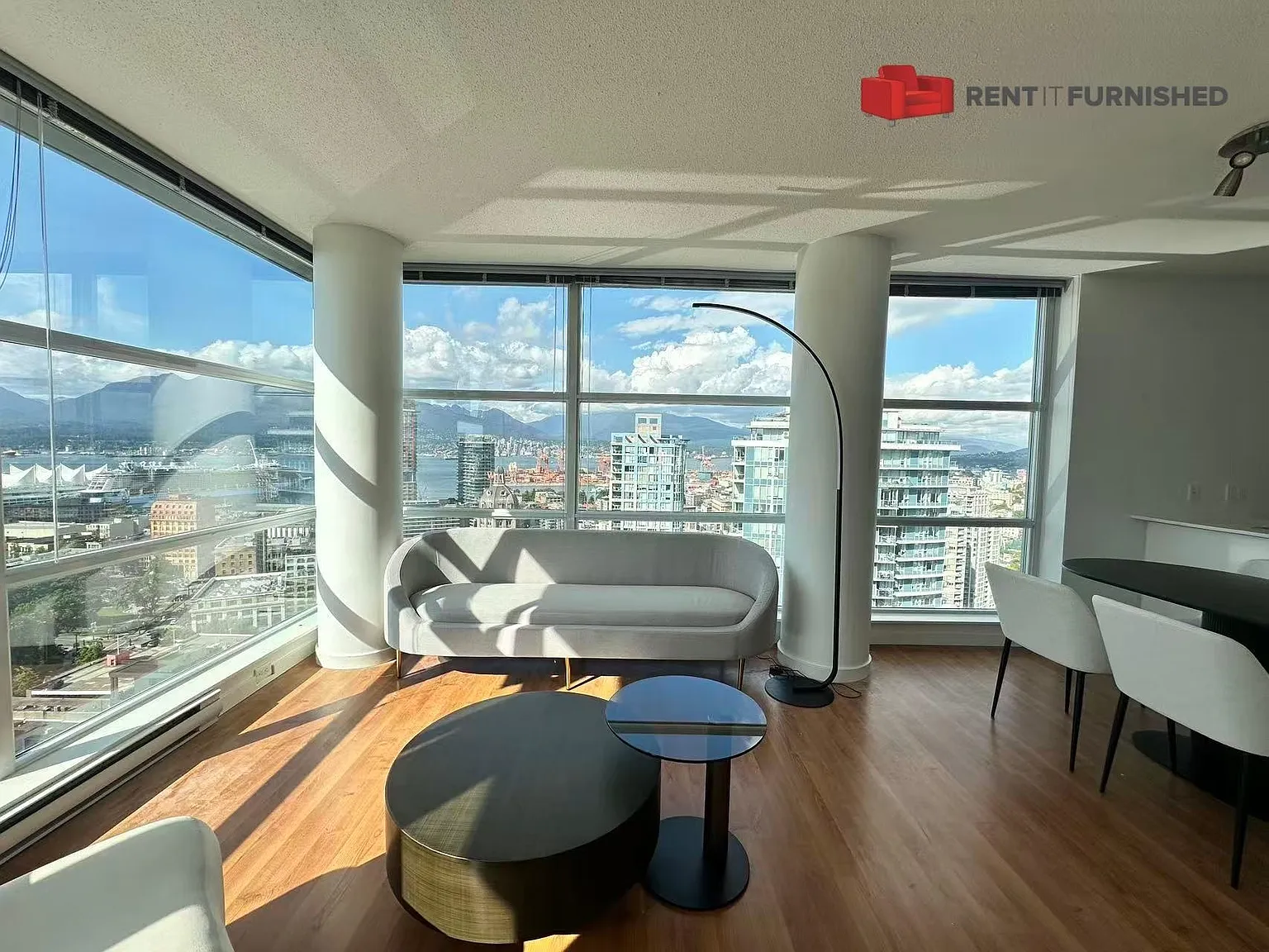 2 bed, 816 sqft, $3,895 — Photo 4