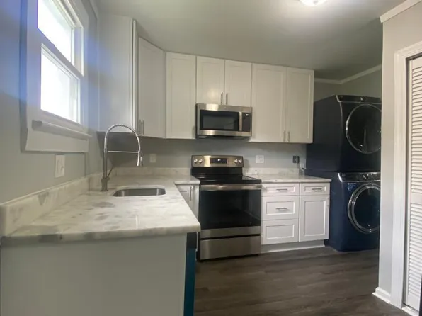 24 Chamber Ave, Capitol Heights, MD 20743