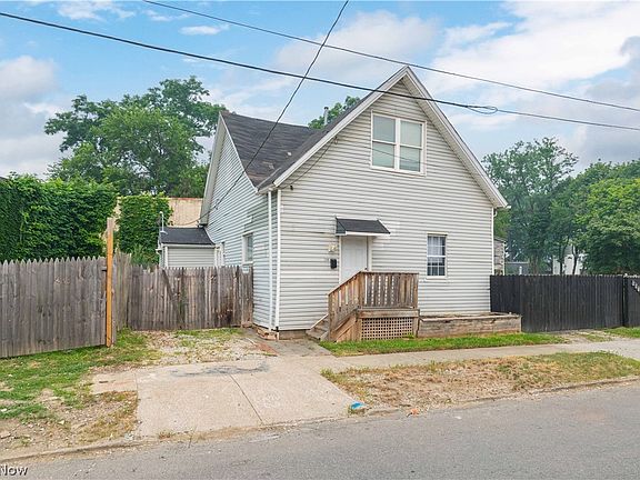 3rd image of 3208 E 66th St