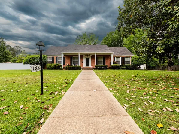 484 Elaine Ave, Camden, AR 71701