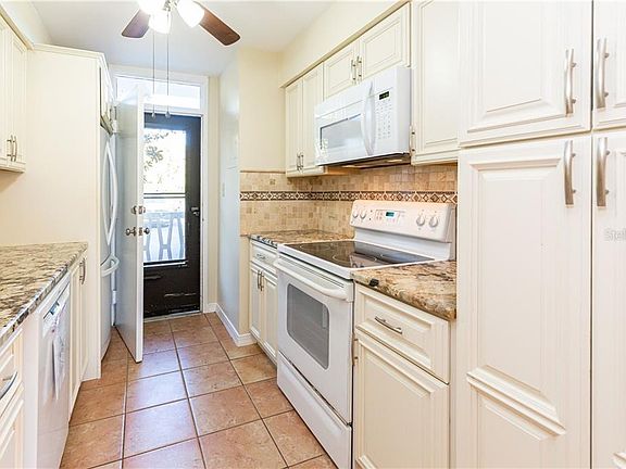 5th image of 700 Melrose Ave APT G3